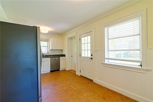 Building Photo - 3666 Wisteria Ln