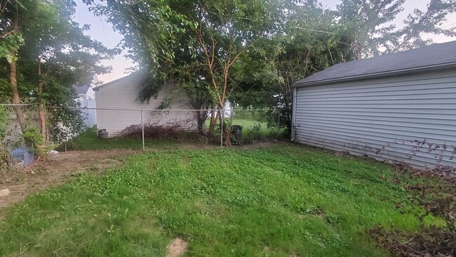 Building Photo - 3606 Dale Ave