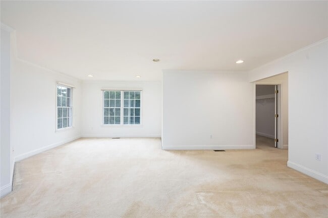 Building Photo - 46 McGuiness Ln