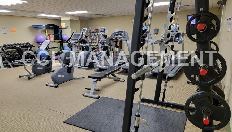 Building Photo - 333 W Mifflin St