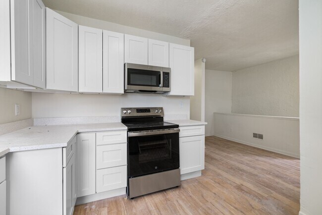 Building Photo - 3206 Dawson St