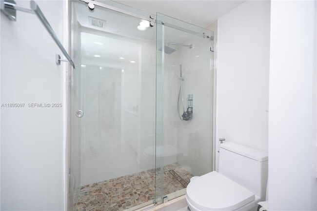 Building Photo - 10875 SW 112th Ave