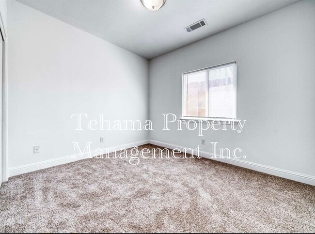 Building Photo - Red Bluff 3 bedroom 2 bathroom with 2 car garage