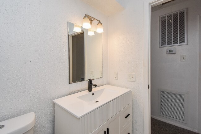 Building Photo - 7814 Candlegreen Ln