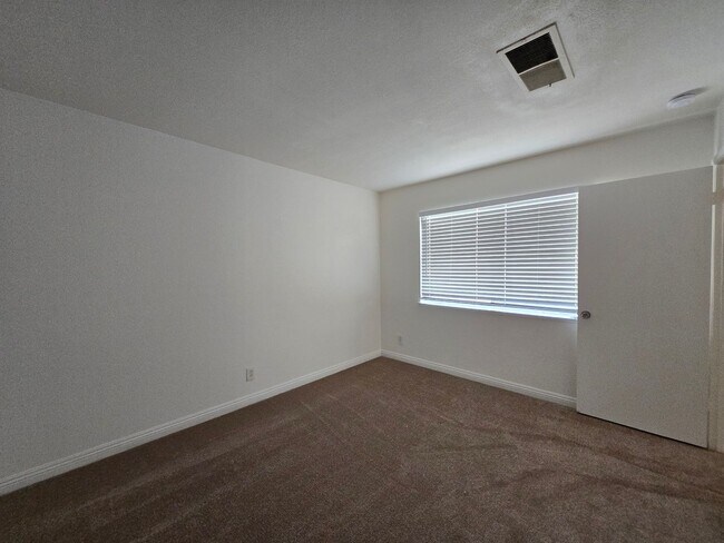 Building Photo - 6425 Big Pine Way