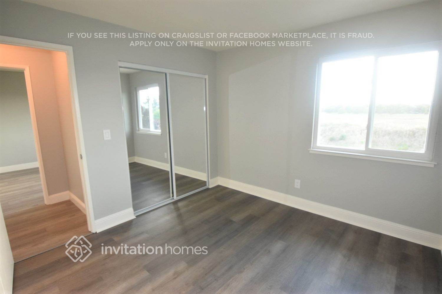Building Photo - 1070 Silk Oak Dr