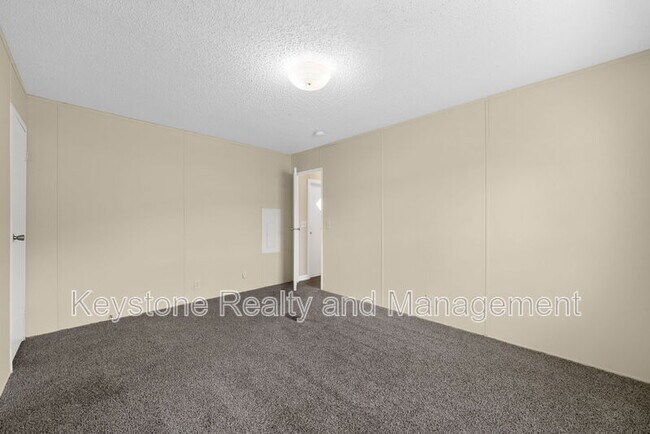 Building Photo - 918 Gabby Ln