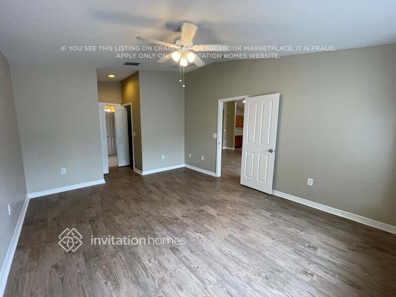 Building Photo - 24853 Siena Dr
