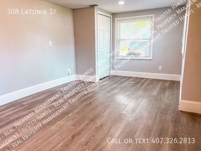 Building Photo - 308 S Latonia St