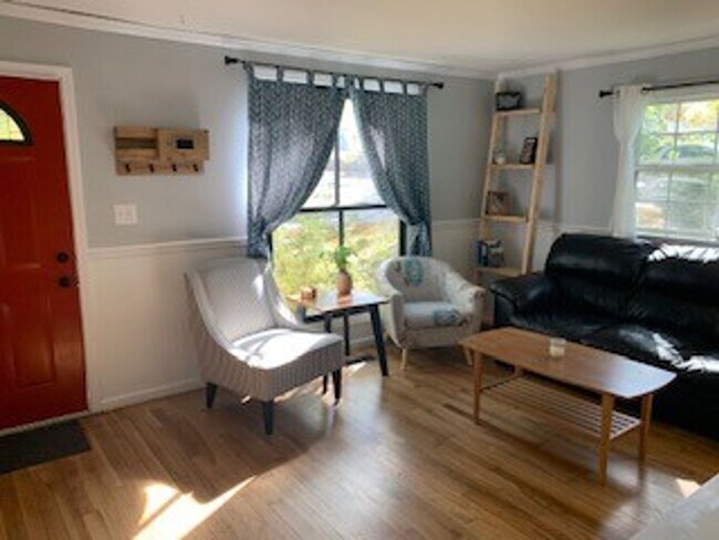 Building Photo - Hoosier Choice