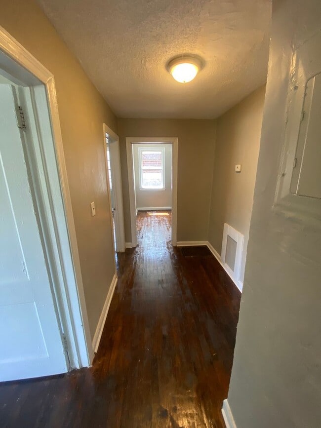 Building Photo - **AVAILABLE NOW**2 bedroom / 1 bathroom Home for Rent in Columbus, GA