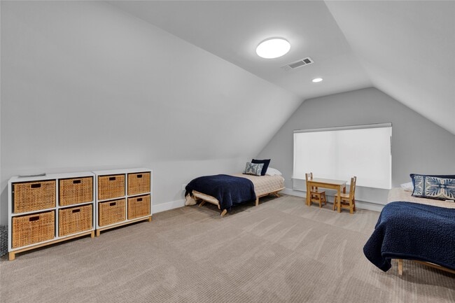 Building Photo - 19 Acorn Cluster Ct