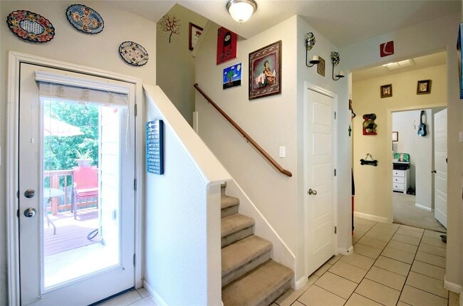 Building Photo - 5501 Bradford Pear Ln