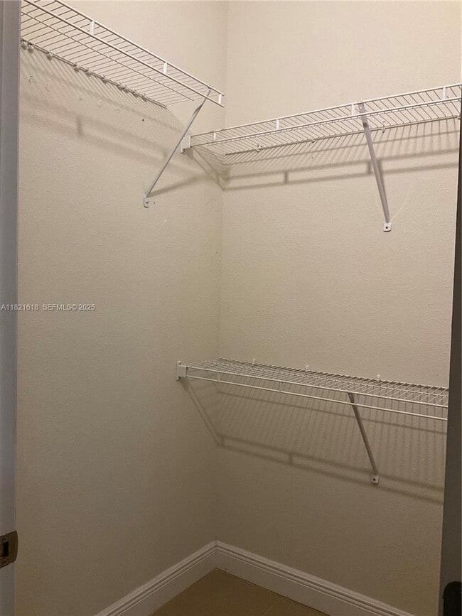 Building Photo - 798 NE 43rd St