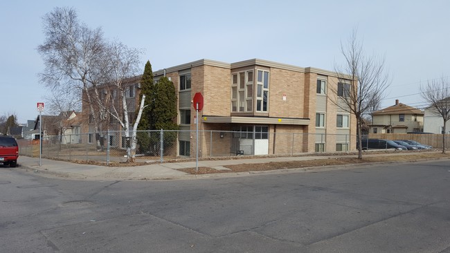 Fremont & 36th - Birchhill Apartments