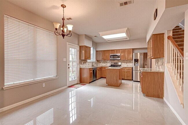 Building Photo - 2130 Autumn Fern Dr
