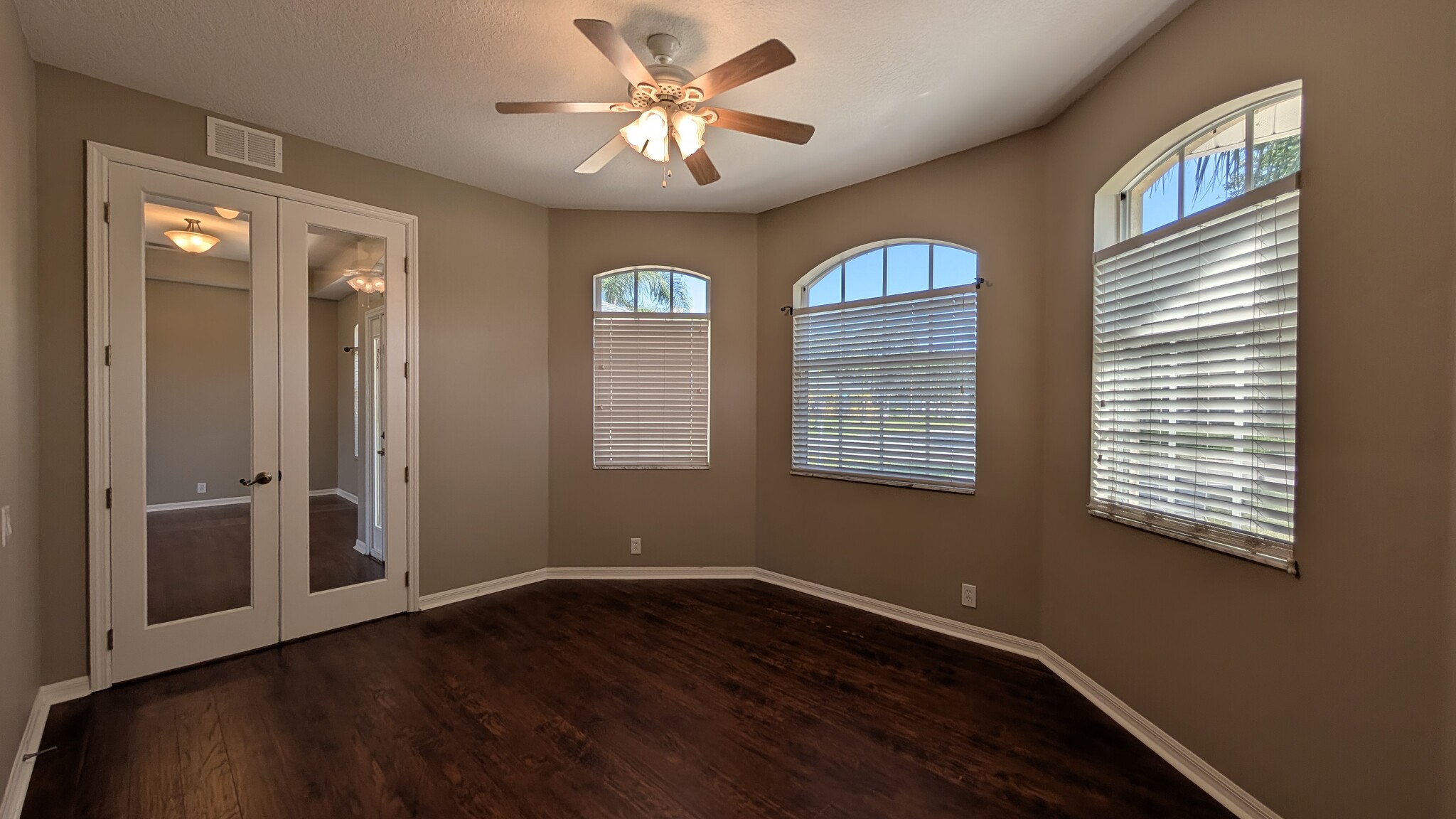 Dan/Office - 12424 25th Ct E