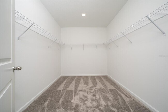 Building Photo - 2587 Skyline Lp