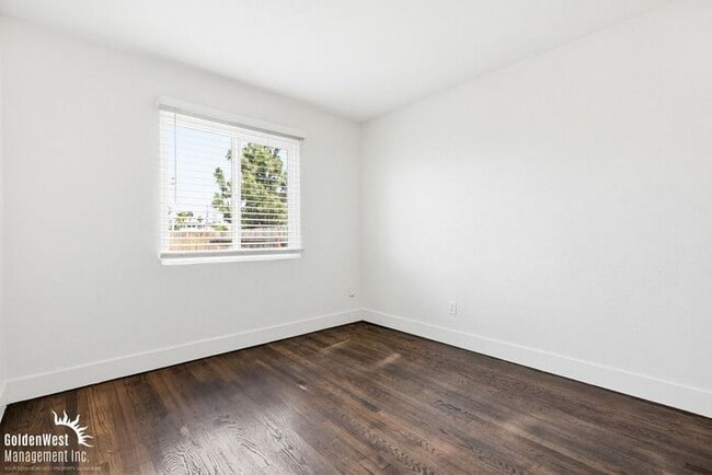 Building Photo - Updated 1Bdm 1Ba Home in San Diego! - MI Special