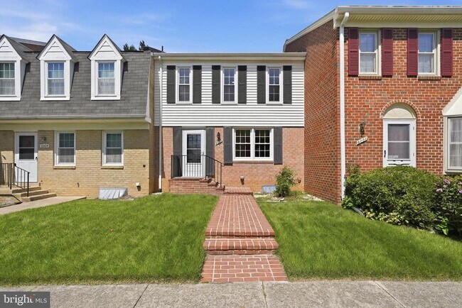 Building Photo - 6002 Mardale Ln