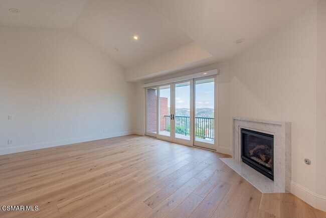 Building Photo - 2390 Crombie Ct