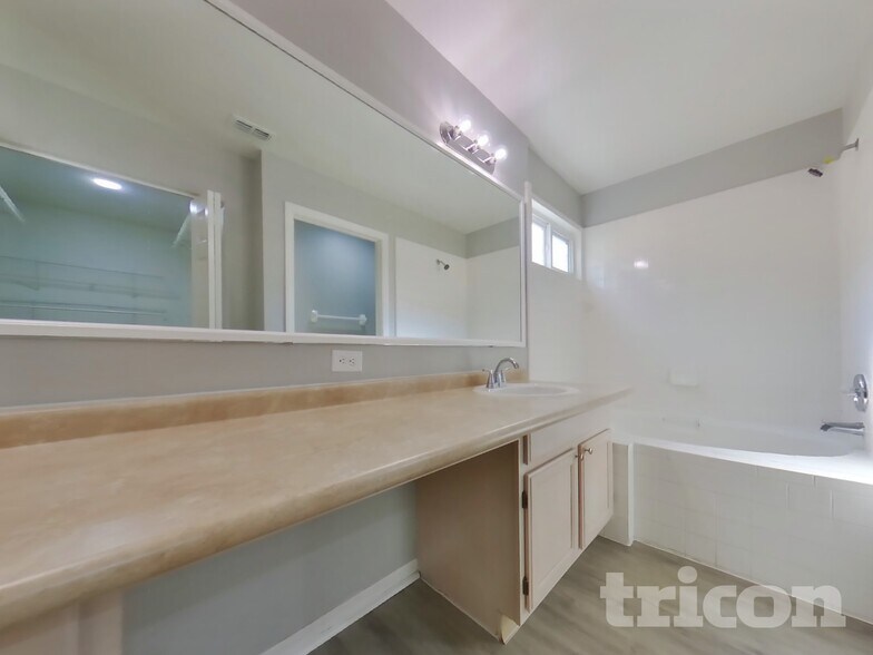 Building Photo - 1394 Black Willow Trail