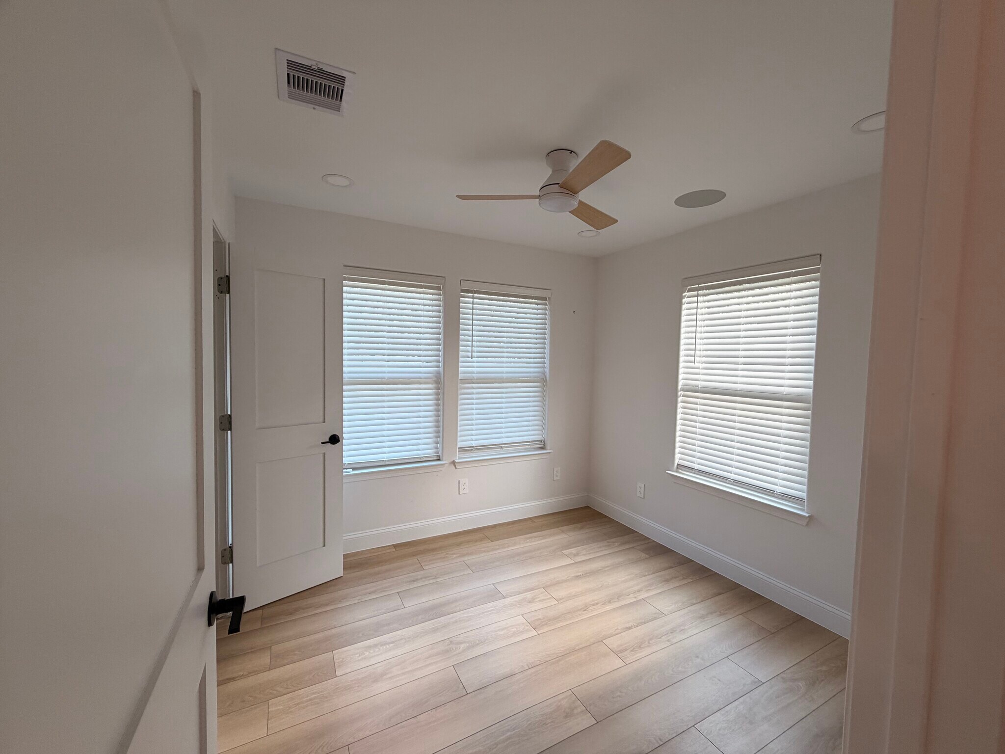 Bedroom 2 - 604 E 42nd St