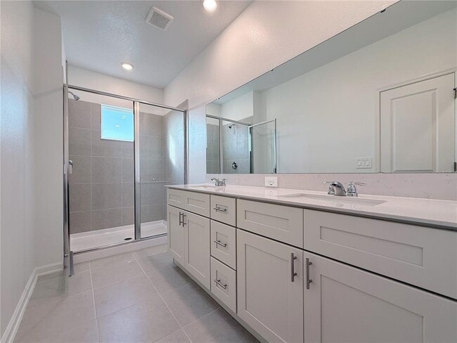 Building Photo - 388 Sol Vis Dr