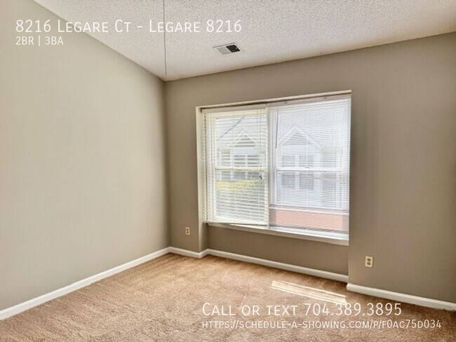 Building Photo - 8216 Legare Ct