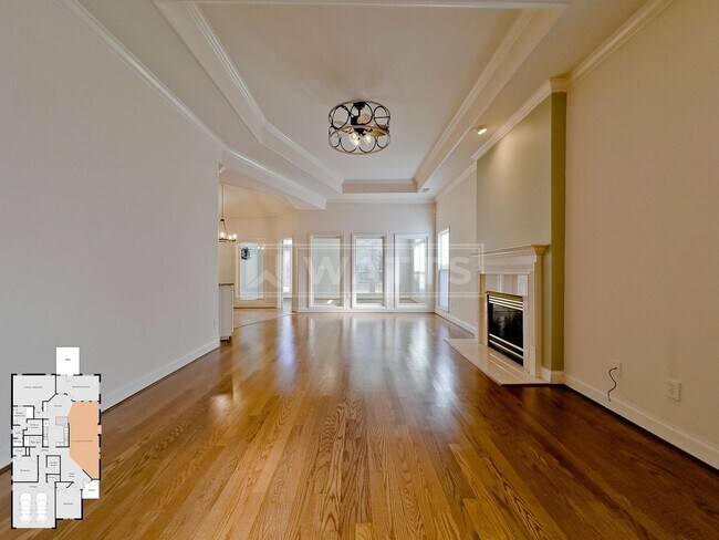 Building Photo - Spacious 3-Bed, 2-Bath Riverchase Garden Home