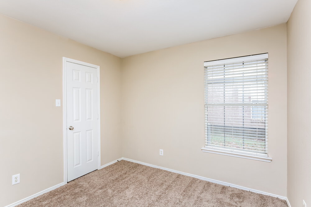 Building Photo - 1037 Harriman Dr