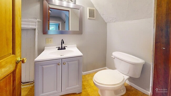 Building Photo - Madison/W.95th neighborhood : 3 bedroom/1 bath single family house available NOW.