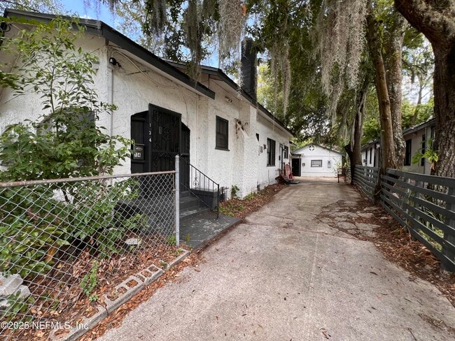 Primary Photo - 134 W 23rd St