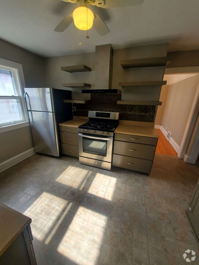 Building Photo - 3166-3168 N 39th St. (Duplex)