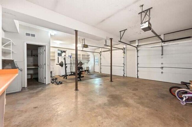 Building Photo - 117 Ashley Rd