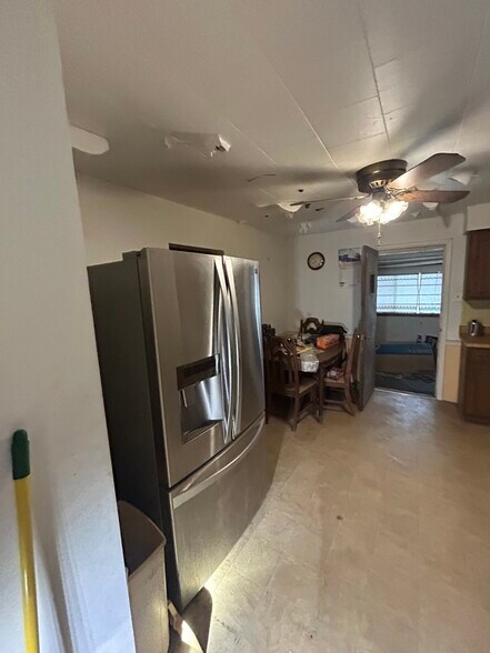 Building Photo - 61 S 49th St