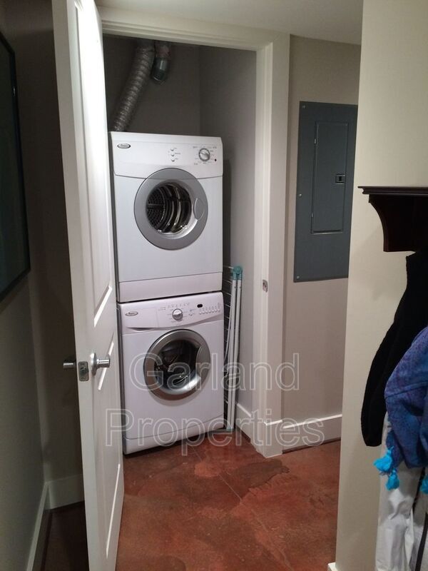 Building Photo - 425 Campbell Ave SW