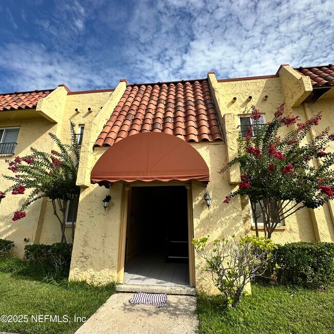 Building Photo - 3917 Corrida Ct
