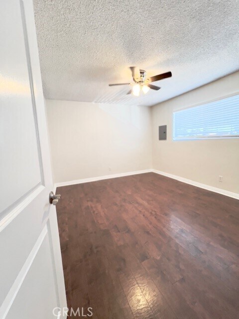 Building Photo - 711 N Soldano Ave