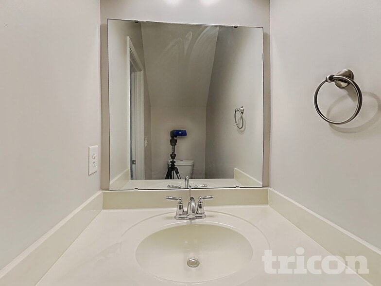 Building Photo - 116 Carolinian Dr