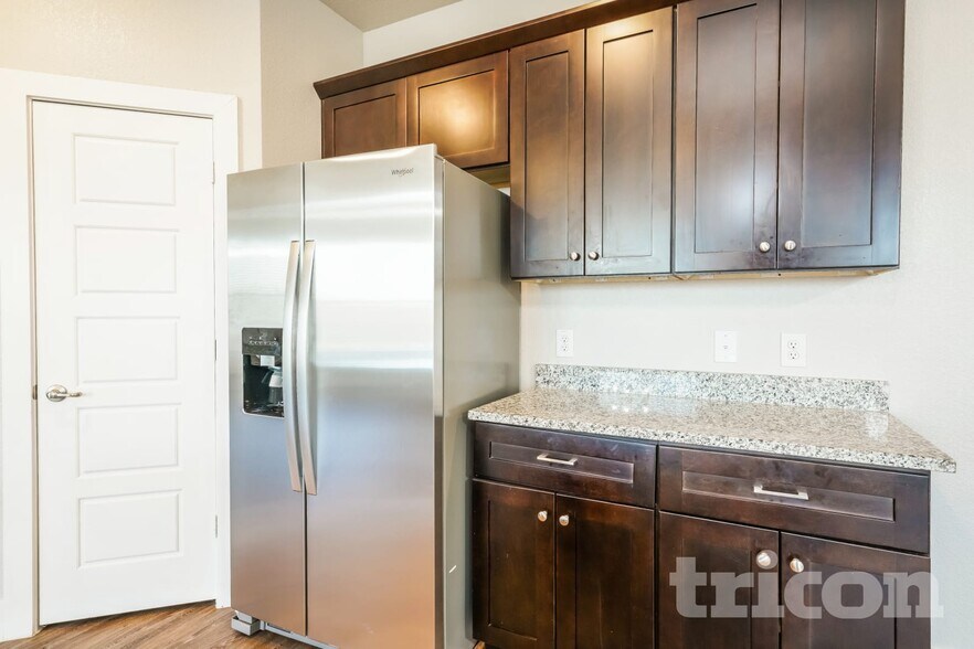 Building Photo - 10352 Ft Teran Trl