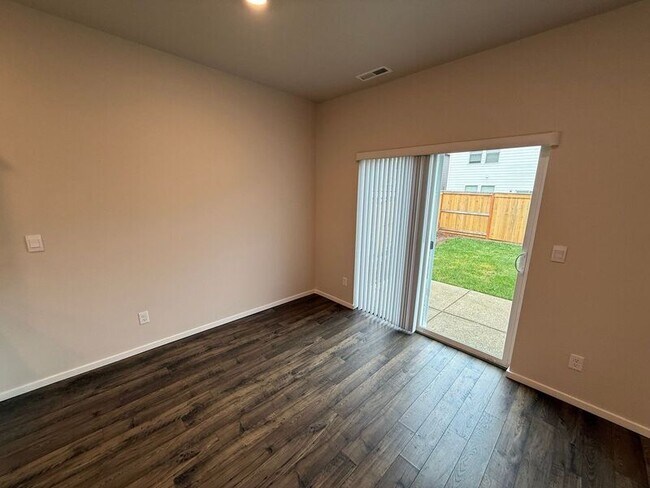 Building Photo - 4833 Thyme Ave NE