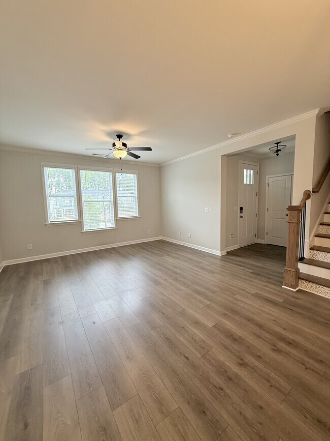 Building Photo - 704 Carraway Garden Dr