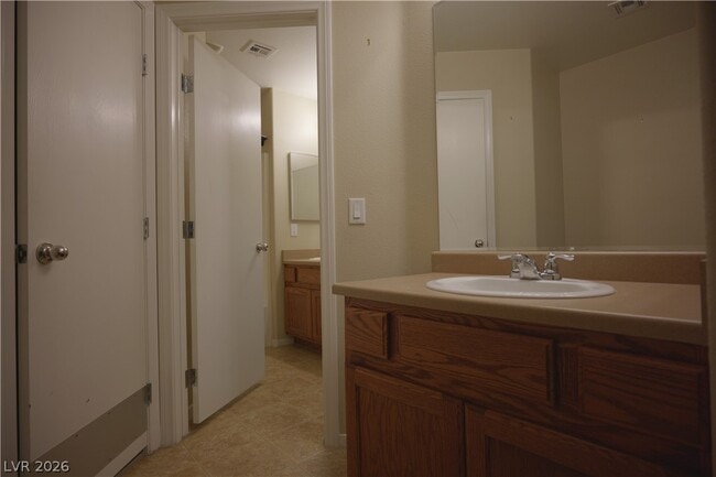 Building Photo - 6026 Alachua St