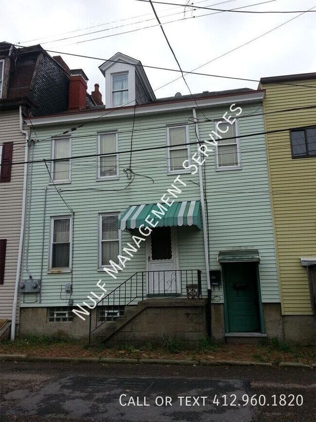 Building Photo - 1139 Brabec St