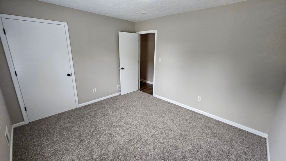 Bedroom 2 - 9323 Willowwood Way
