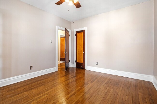 Building Photo - 4955 Tholozan Ave