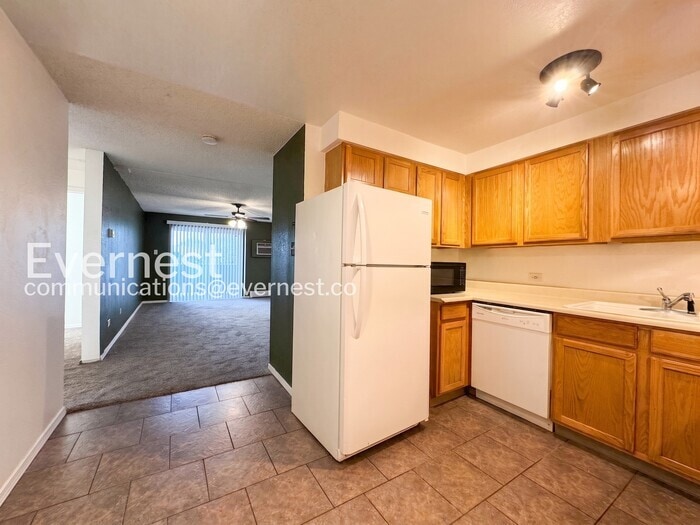 Building Photo - 3047 W 47th Ave