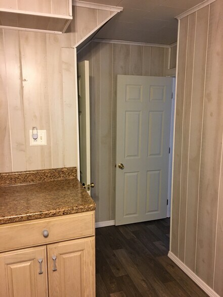 Building Photo - 1120 5th Avenue