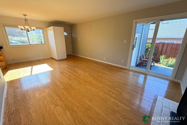 Building Photo - Beautifully Updated 3 Bedroom Home in South San Francisco